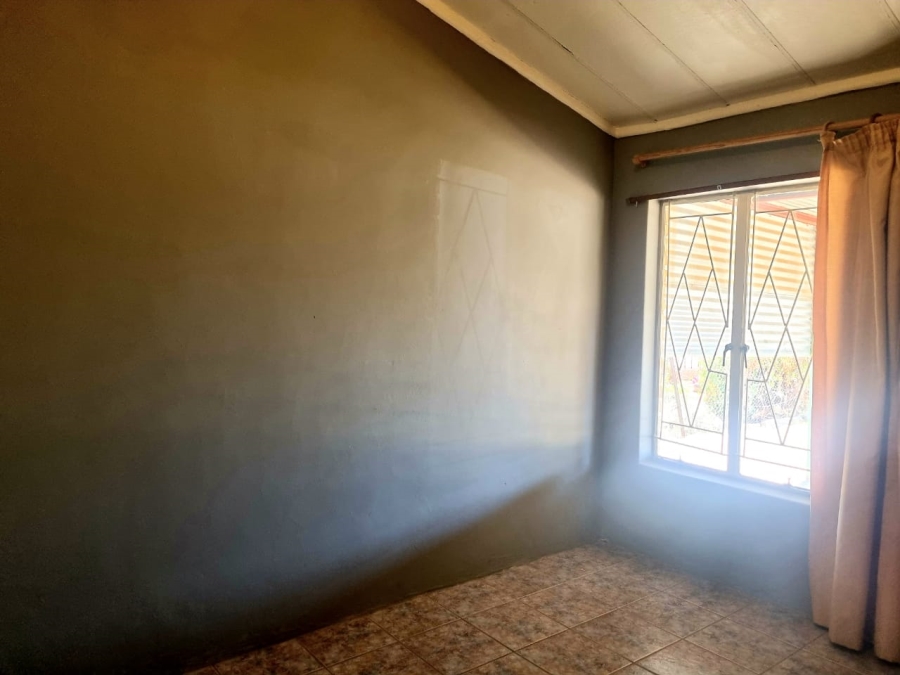 2 Bedroom Property for Sale in Roodepan Northern Cape